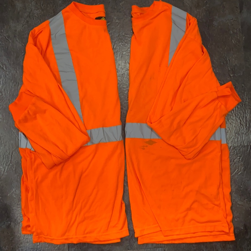 Men’s construction long sleeve shirts